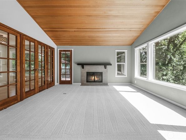 760 W Sunset Way, Issaquah WA 98027