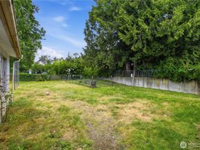 22616 24th Avenue S, Des Moines WA 98198
