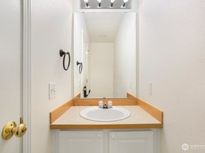 5301 164th Avenue SE, Bellevue WA 98006