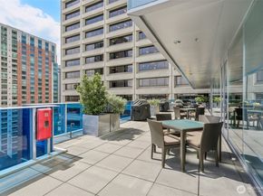 737 Olive Way 3701, Seattle WA 98101