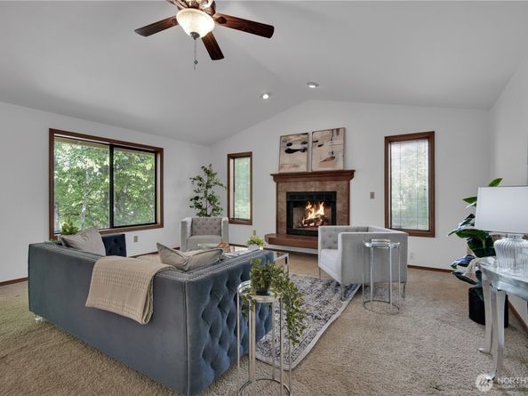 14006 SE 158th Street, Renton WA 98058