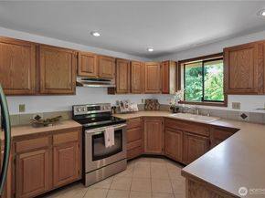 14006 SE 158th Street, Renton WA 98058