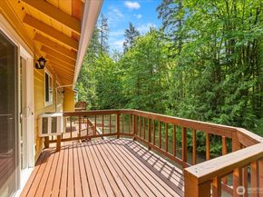 23811 NE 43rd Street, Redmond WA 98053