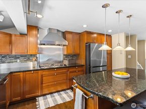23811 NE 43rd Street, Redmond WA 98053