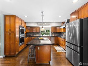 23811 NE 43rd Street, Redmond WA 98053
