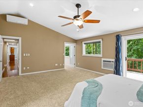23811 NE 43rd Street, Redmond WA 98053