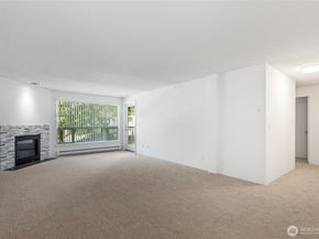 9416 1st Avenue NE 111, Seattle WA 98115
