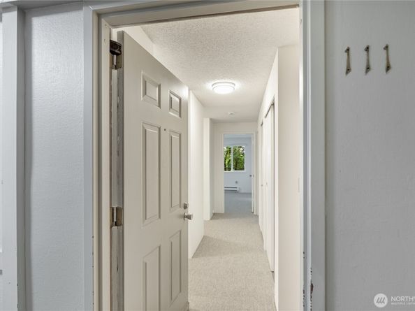9416 1st Avenue NE 111, Seattle WA 98115