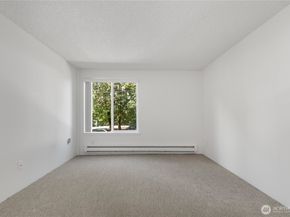 9416 1st Avenue NE 111, Seattle WA 98115