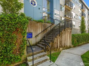 9416 1st Avenue NE 111, Seattle WA 98115