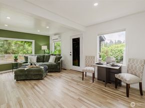 54 Sunnyhill Road W, Bremerton WA 98312