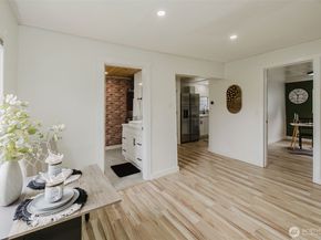 54 Sunnyhill Road W, Bremerton WA 98312