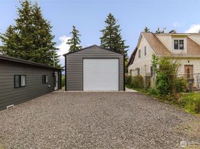 54 Sunnyhill Road W, Bremerton WA 98312