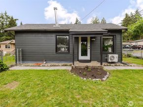 54 Sunnyhill Road W, Bremerton WA 98312