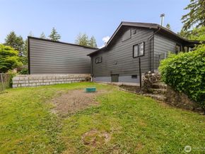 54 Sunnyhill Road W, Bremerton WA 98312