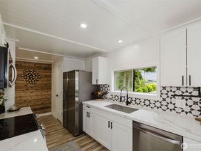 54 Sunnyhill Road W, Bremerton WA 98312