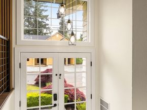 627 166th Avenue NE, Bellevue WA 98008