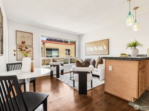120 14th Avenue 12, Seattle WA 98122
