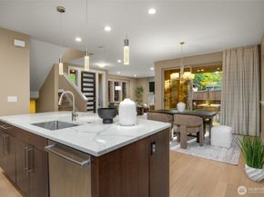 11222 116th Place NE L4, Kirkland WA 98033