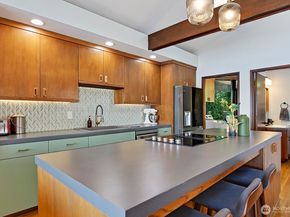 9620 Rainier Avenue S, Seattle WA 98118