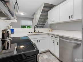 2502 S 317th Street 303, Federal Way WA 98003