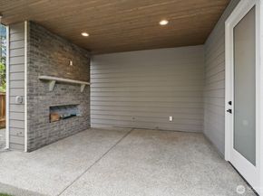 15058 75th Ave NE, Kenmore WA 98028