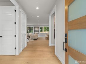 15058 75th Ave NE, Kenmore WA 98028
