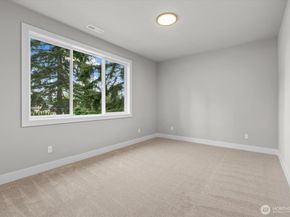 15058 75th Ave NE, Kenmore WA 98028