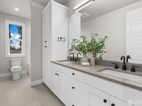 15058 75th Ave NE, Kenmore WA 98028
