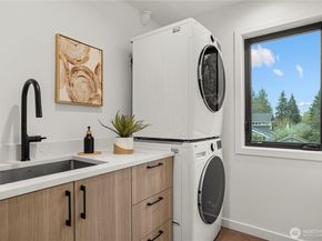 13022 Corliss Avenue N, Seattle WA 98133