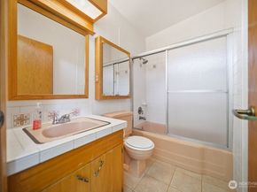 525 Farragut Avenue NE, Port Orchard WA 98366