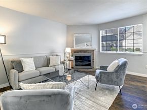 115 124th Street NE E1, Everett WA 98208