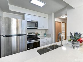 115 124th Street NE E1, Everett WA 98208