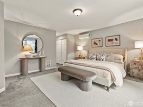 1228 NE Brockman Place, Seattle WA 98125