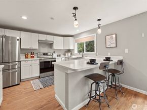 1228 NE Brockman Place, Seattle WA 98125