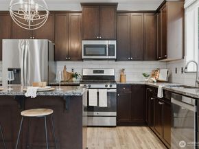 1916 98th Avenue SE, Lake Stevens WA 98258