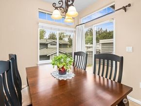 8904 123rd Lane NE 8904, Kirkland WA 98033