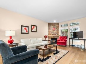 8904 123rd Lane NE 8904, Kirkland WA 98033