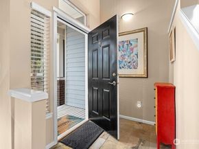 8904 123rd Lane NE 8904, Kirkland WA 98033