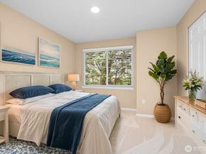 8904 123rd Lane NE 8904, Kirkland WA 98033