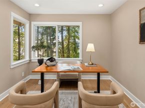 19221 SE 25th Street, Sammamish WA 98075