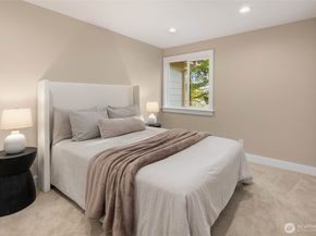 19221 SE 25th Street, Sammamish WA 98075
