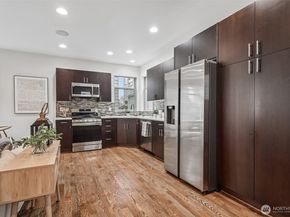 8297 5th Avenue NE, Seattle WA 98115