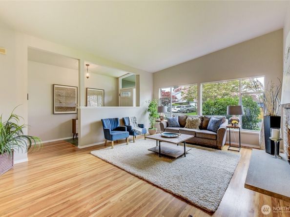 134 160th Place SE, Bellevue WA 98008