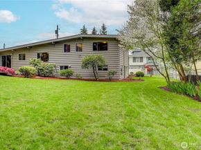 134 160th Place SE, Bellevue WA 98008