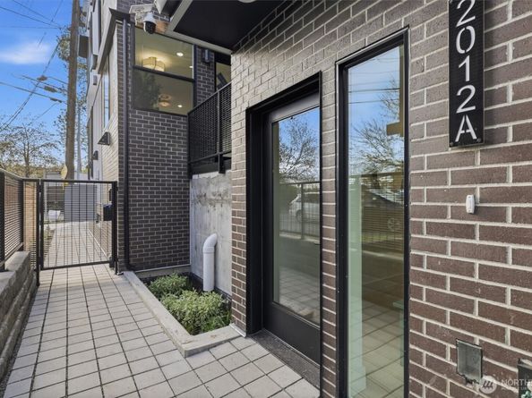 2012 Fairview Avenue E A, Seattle WA 98102
