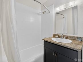 124 Warren Avenue N 208, Seattle WA 98109