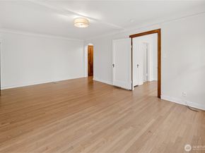 124 Warren Avenue N 208, Seattle WA 98109