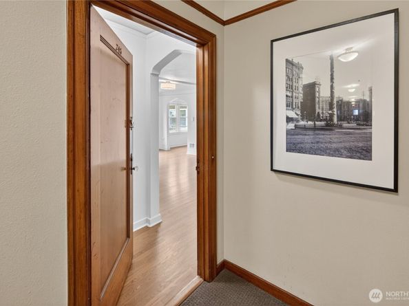 124 Warren Avenue N 208, Seattle WA 98109