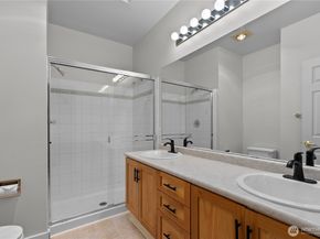 16125 Juanita Woodinville Way NE 219, Bothell WA 98011